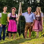 Weingut Birnstingl Apartamento *